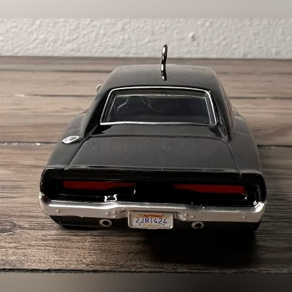 Hallmark 2021 NEW 1970 Dodge Charger Fast & Furious Christmas Ornament 1 series - Picture 4 of 9